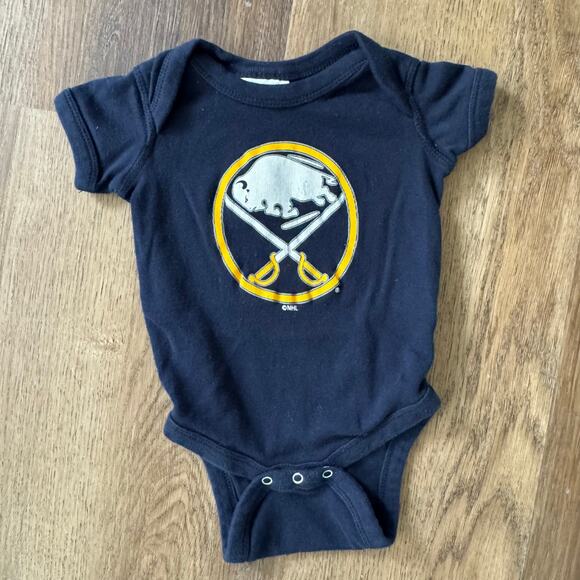 NHL Hockey/Athletic Onesie Bundle: Nike, Buffalo Sabres, Ottawa Senators - Picture 4 of 7